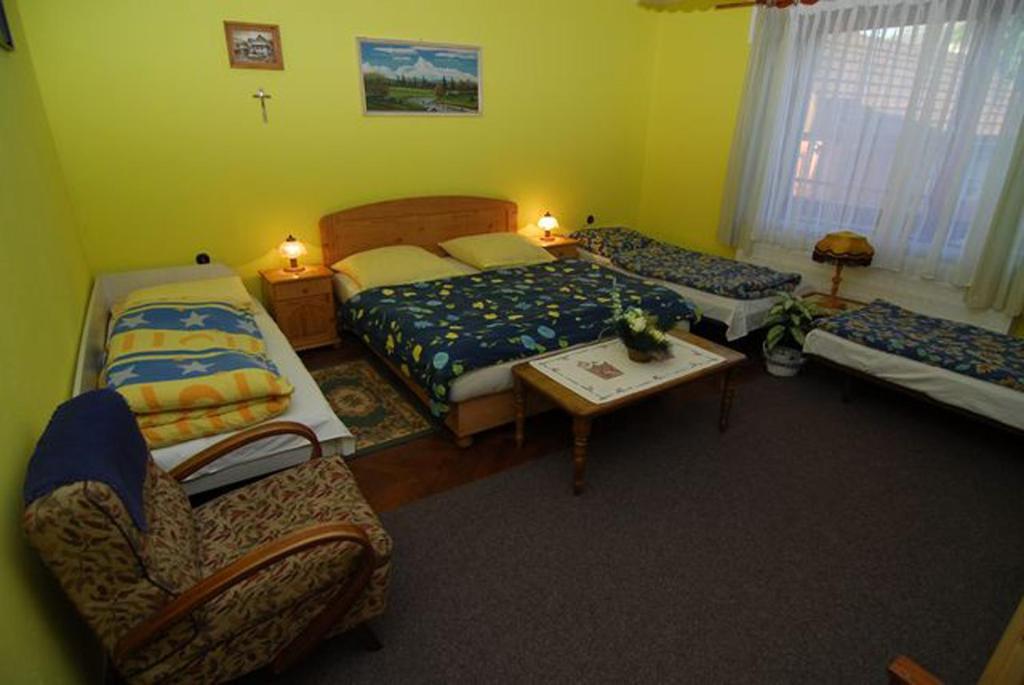 Privat Henry Bed & Breakfast Liptovsky Mikulas Room photo